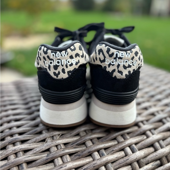 New Balance 574 Platform Women's Animal Print sneaker - Picture 2 of 6